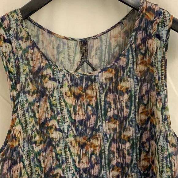 Flowing Tank-style Tunic of Muted Multi-colored Fabric with Silk Overlay Size M - Picture 2 of 8